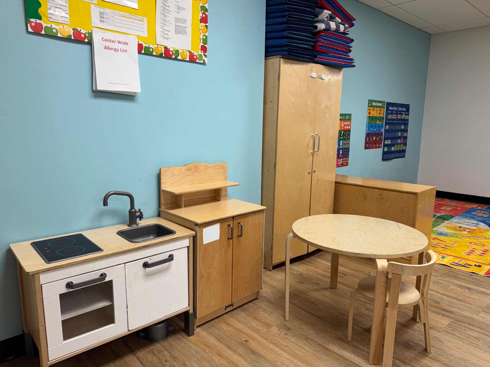Pretend kitchen play area at Mountainside Children's Center